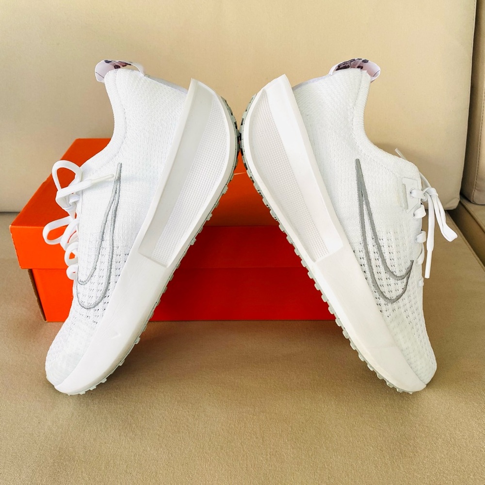 Nike Interact Run Sneakers - Picture 3 of 12